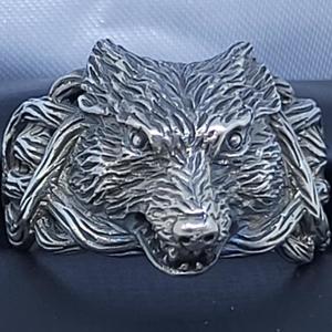 Gent's Silver Ring: 8.9g Silv-925 Size:11, Celtic Wolf Ring