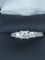 18K White Gold Diamond Engagement Ring  Size 7 1/2 1ct Total Diamond Weight