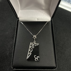  16" Silver Necklaces: 7.4g Silv-925, Box Chain With Black Pendant 