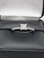  14K White Gold 0.84ct Total Weight Diamond Engagement Ring with Appraisal!