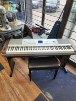 Yamaha Dgx 640 Portable Grand Piano in Great Shape!