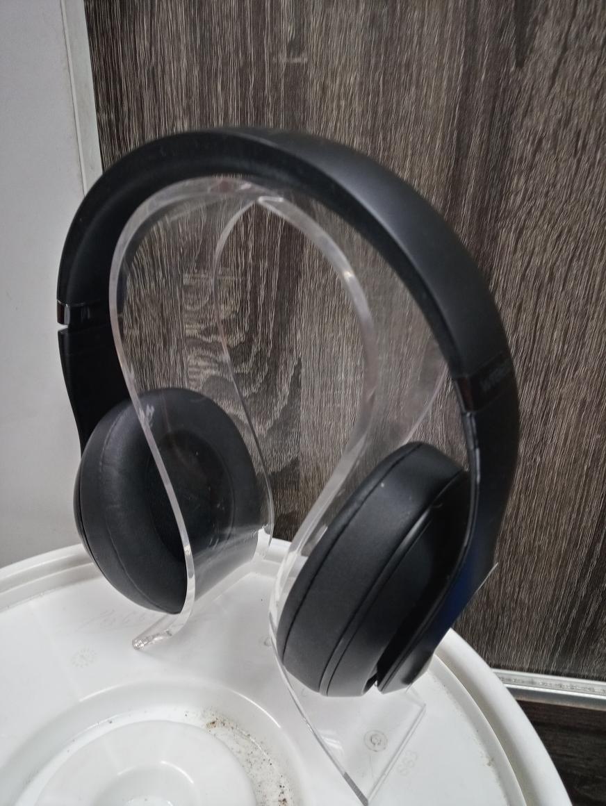 Headphones: Beats Audio Model Studio Wireless 3 A1914