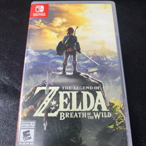 Nintendo Switch Game The Legend Of Zelda Breath Of The Wild LIKE NEW!