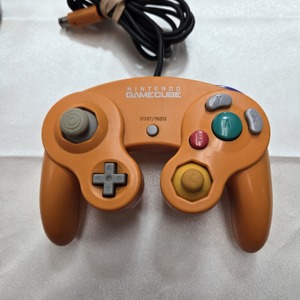 Nintendo Gamecube Controller - Orange