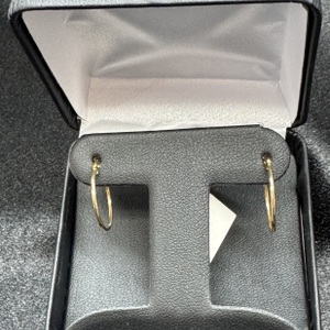  Gold 10kt Yellow 1.30gms Earrings Ins:2 pairs