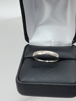 White Gold Band Ring 4.00gms 14kt Size 9 1/4