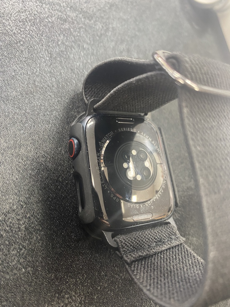 Apple Series 8 Watch - 45mm - LTE