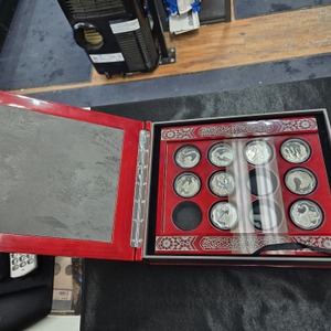 Royal Canadian Mint Lunar Lotus Set With Collectors Wooden Box. (missing 3 coins) Included: year of 