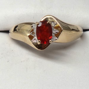 Women's 14K Yellow Gold, Orange Stone Ring  Size 8