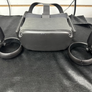 Oculus  Quest 1 crack in 1 rempote but still functional