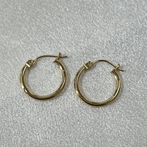  10K, 17mm outside diameter Hoop earrings