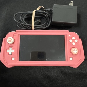 Nintendo Switch Lite - Pink With case