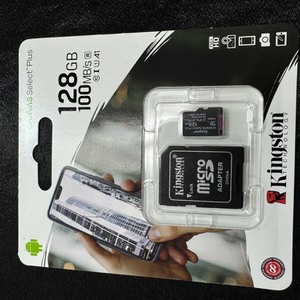 NEW Kingston 128gb Micro SD Card  with SD Adaptor