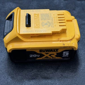 DEWALT DCB205 20V MAX XR LITHIUM ION 5AH