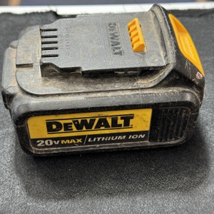 DEWALT DCB200 20V MAX LITHIUM ION