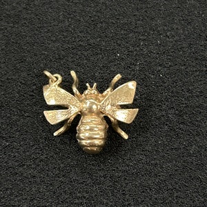 10K Gold Yellow Bee Pendant 2.55gms 