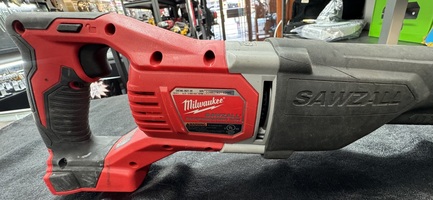 Saw M18 Milwaukee 2621-20 Sawzall Reciprocating Saw SN: G09BD162102560