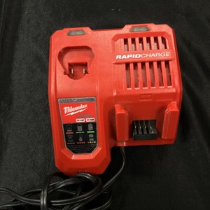 Milwaukee RapidCharger /m12M18