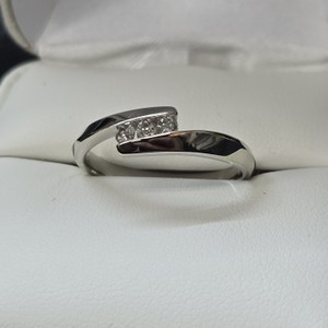  10K White Gold Diamond Band. 3 Diamonds. Size 7 1/2