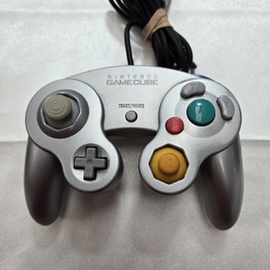 Nintendo Gamecube Controller - Platinum