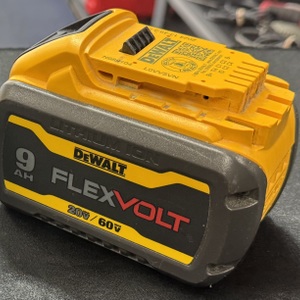 Dewalt  1-9AH Flexvolt Batteries, 1-20V battery