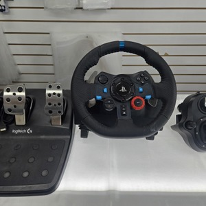 Logitech G29 with shifter PS5/PC Racing Wheel with shifter and pedals