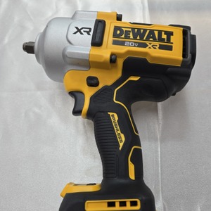 Dewalt 20V MAX XR Brushless Cordless 1/2-in. High Torque Impact Wrench with Hog Ring Anvil (Tool Onl