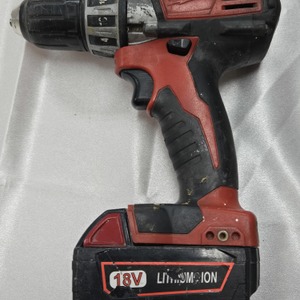 Milwaukee 18v Drill With aftermarket Battery