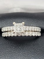 14K White Gold, Lady's Diamond Wedding Set: 4.4g, , Size 4 3/4